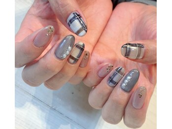 マハロネイル(Mahalo Nail)/トレンドコース8,000円