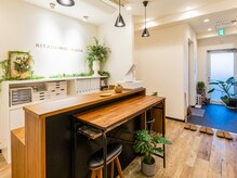 北堀江アクア鍼灸治療院/待合の雰囲気