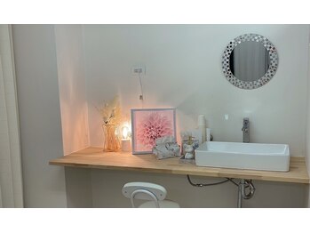 エクシアホワイトニング 徳島店/白い歯へ！歯磨きスペース１