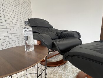 ホットフット(Hot Foot)/デトックス～お水をお渡し