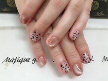 ネイルサロン マジックガール(Nail Salon MagiqueGirl)/【ヒョウ柄マグネット】