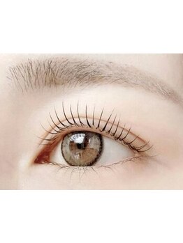 ナチュラル上品な目元にしたい