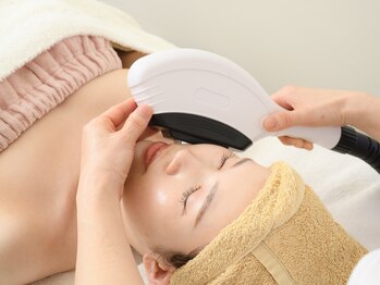 クラルス(clarus)/お顔全体に有効な光を照射