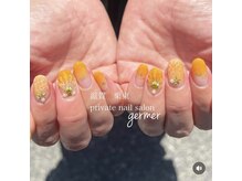 ジェルメ(germer)/オレンジで海ネイル♪