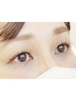 ナチュラル上品な目元にしたい