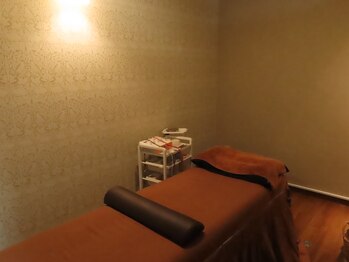 松尾美容鍼灸×整体 香椎/施術室内です。