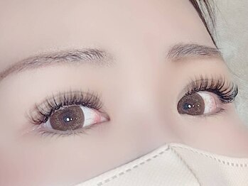 リッカドンナ 天王寺店(E'RICADONNA)の写真/【ボリュームラッシュ80束迄つけ放題(オフ+Wトリートメント付）¥7000】 目力UPさせたい方は100束/140束も!