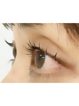 ナチュラル上品な目元にしたい