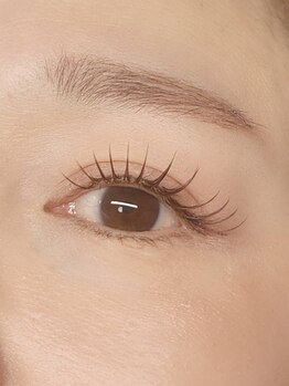 ソミ(SOMI)の写真/【モチの良さに感動★】圧倒的キープ力で綺麗なまつげが長続き♪忙しい大人女性に強いサロンです♪