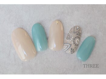 スリー 自由が丘(THREE)/ペイズリーネイル♪