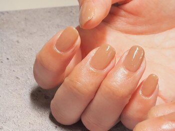 ビューティトリップ(Beauty TRIP)/ナチュラルワンカラーで美爪に