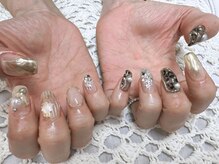 ネイルサロン K/つけ放題※長さ出し不可