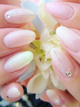 ネイルサロン ビジュードゥ(Nailsalon Bijoux doux)/クリスタルダイヤグラデ￥5700♪