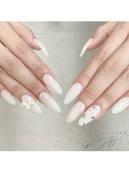 クリーム(Nail Atelier CREAM)/長さだし10本+パーツ・ビジュー