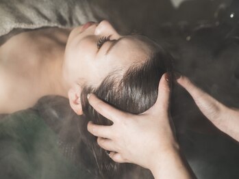 フォルテ(Forte)の写真/心地よい圧で頭皮をほぐすヘッドスパージュは至福のひととき♪自分だけの癒しの空間をご堪能ください☆