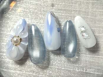 リスフィオーレ(Lis Fiore)/ぷっくりフラワーネイル