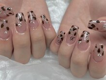 クイーンネイル(QUEEN NAIL)