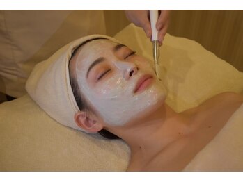 ウルル 銀座本店(ULULU)の写真/ULULUなら脱毛しながら美肌が叶う★コラーゲンを生成し、お肌のキメ・ハリもUP！施術後は化粧ノリが違う♪