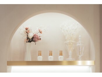 サロンドジョリー(Salon de Jolie)/化粧品