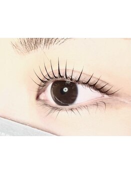 ナチュラル上品な目元にしたい