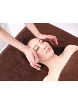 ホウレイ線・たるみ改善！予防ケア