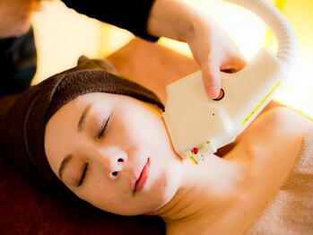 ソワン/フォトでハリ・毛穴レスの艶肌に