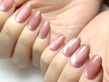 ネイルズガーデン(NAILS GARDEN)の写真/派手なネイルができない方にも◎上品で洗練された大人の指先へ