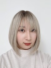 ブルースター(BLUE STAR)/上品さが際立つ女装メイク