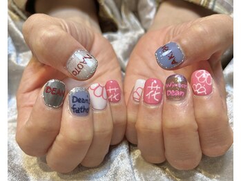 推し活カラフルネイル