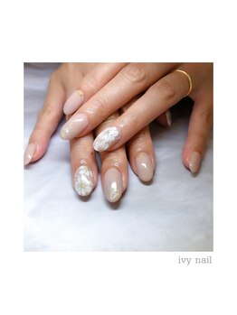 アイビーネイル(ivy-nail)/上品なフラワーデザイン♪