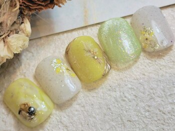 ネイル ラグーン 大泉学園(nail Lagoon)/フラワー　イエロー　グリーン