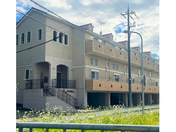 ウル(URU)/サロンの外観