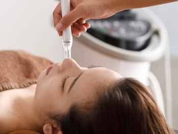 アイ アンド ネイル(Eye＆Nail Day)の写真/エステ施術暦10年以上の経験・知識豊富なスタッフが、お客様のお肌悩みに合わせてぴったりの施術をご提供◇