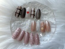 ミニュイネイルバイゼン(minuit nail by Zen)