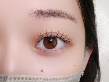 エネ ラッシュアンドブロウ バイ アンドエラ(ENNE Lash&Blow by&ERA)/LEDフラット100本