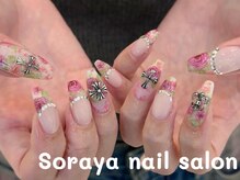 ソラヤ(Soraya)/120分持ち込みフラワーネイル