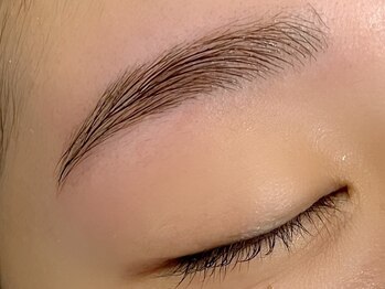 アンドミー(&me)の写真/【日頃のメイクが一段と楽に!】眉への負担を極限まで抑えたこだわりの商材を使用し負担を軽減◎