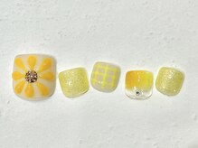 ネイルサロン ロゼプリュム/ぷっくりひまわり