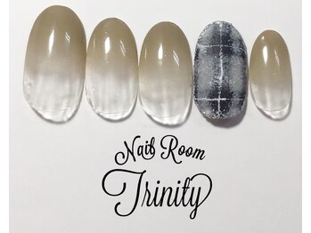 ネイルルーム トリニティ(Nail Room Trinity)/150種類以上選べるアート付