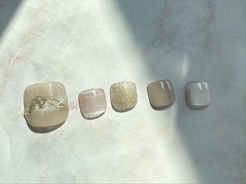 ミーム(meme)/シンプルフットネイル