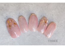 スリー 自由が丘(THREE)/うるつやピンクのシェルネイル
