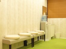 ぷらす鍼灸整骨院 TOKYO/待合