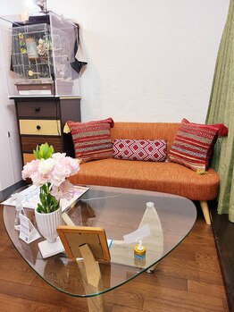 ガルダ(Garuda)/施術後は広々ソファーで