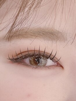 ミューモ 上田店の写真/お顔立ちをハッキリさせたい貴女に★【ボリュームラッシュ/バインドロック】で華やかなお目元を実現◎