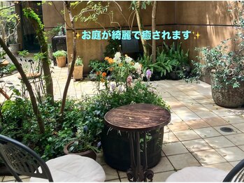 エイチツーコネクト ガレリア 乃木坂(H2-ConnecT GALLERIA)/カフェドラぺ