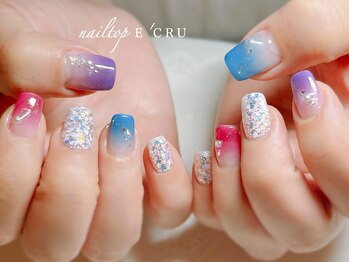 ネイルトップエクル(nail top E CRU)/