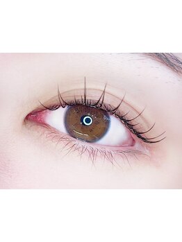 ナチュラル上品な目元にしたい