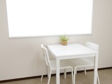 ウィルビーアシヤ(Will be ASHIYA)の雰囲気（カウンセリングスペース）