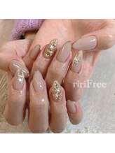 リリフリー(riri Free)/ビジューネイル