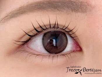トレヴァーデルチザン 南船場店(Trevor de'rtisan eyelash)の写真/【心斎橋でお得にパリジェンヌラッシュリフト♪】目元に合うデザインの提案力とキープ力が自慢◎